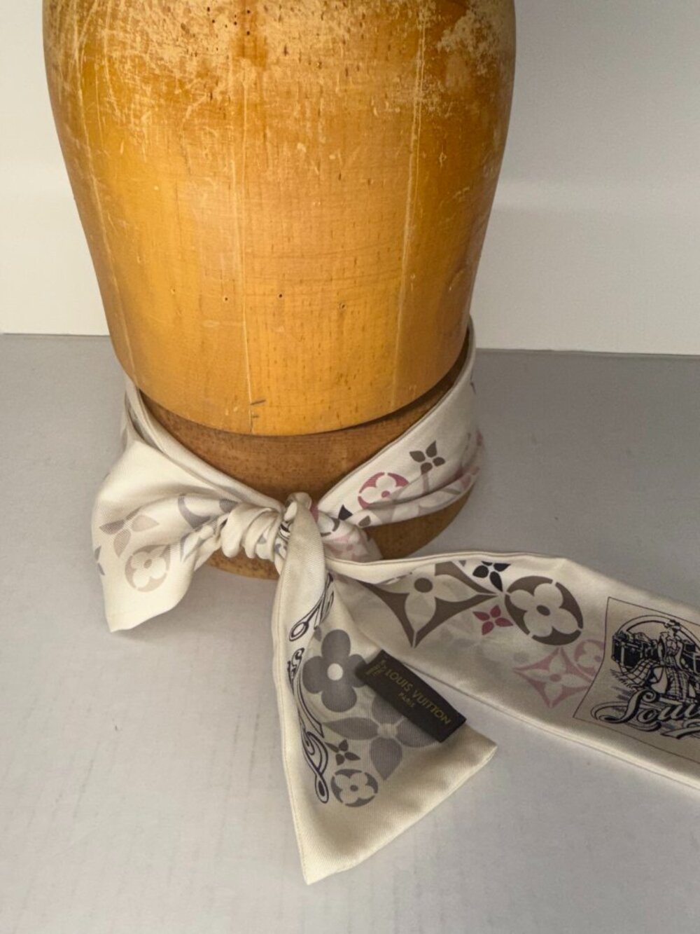 LOUIS VUITTON CONFIDENTIAL SILK BANDEAU
